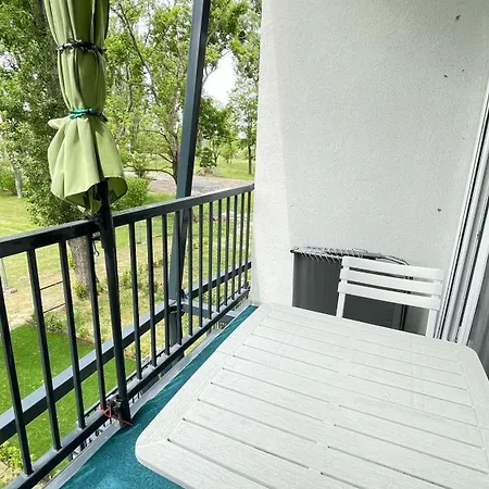 Apartment Aniko Vizparti Studio Apartman Balatonbereny