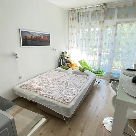 Apartment Aniko Vizparti Studio Apartman Balatonbereny